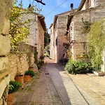 Myassisisuite - La Suite Di San Rufino - Dimora Storica In Pietra Antica, 2 Veri Matrimoniali, Assisi Centro - Accoglienza E Check Live - Mowimy Po Polsku Asyż