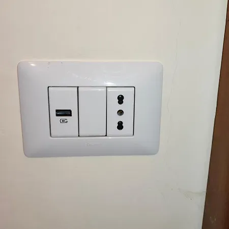 La Di San Rufino, Dimora Storica In Centro, 75mq, 2 Letti Matrimoniali - Myassisisuite - Mowimy Po Polsku *