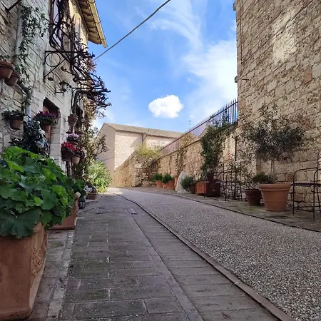 La Di San Rufino, Dimora Storica In Centro, 75mq, 2 Letti Matrimoniali - Myassisisuite - Mowimy Po Polsku Διαμέρισμα *