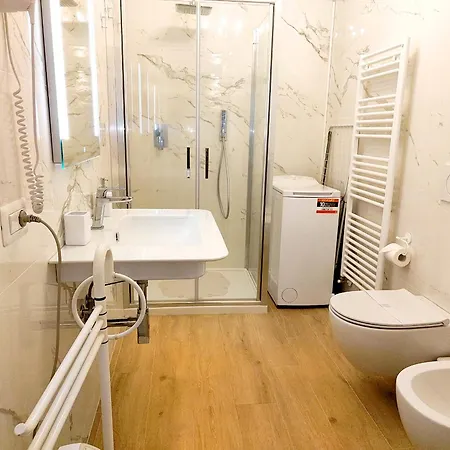 아파트 La Suite Di San Rufino, Dimora Storica In Assisi Centro, 75Mq, 2 Letti Matrimoniali - Myassisisuite - Mowimy Po Polsku *