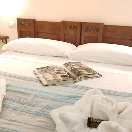 La Di San Rufino, 75mq, 2 Letti Matrimoniali - Myassisisuite - Mówimy Po Polsku Apartamento *