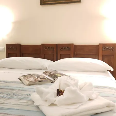 La Di San Rufino, Dimora Storica In Centro, 75mq, 2 Letti Matrimoniali - Myassisisuite - Mowimy Po Polsku * Ασίζη