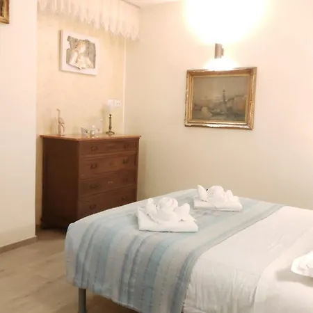 Διαμέρισμα La Suite Di San Rufino By Myassisisuite - Vicino A San Carlo Acutis - Dormi In Una Casa Del '400 - 75 Mq, Piano Terra, No Barriere Architettoniche - 2 Veri Letti Matrimoniali, Zero Divani Letto - Live Check-In, No Key Box, 2 Real Beds - Mowimy Po Pol