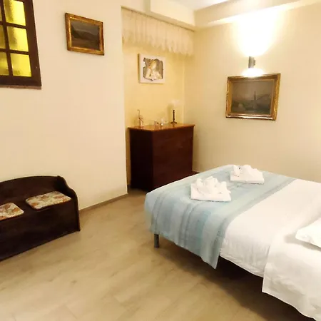 La Suite Di San Rufino By Myassisisuite - Vicino A San Carlo Acutis - Dormi In Una Casa Del '400 - 75 Mq, Piano Terra, No Barriere Architettoniche - 2 Veri Letti Matrimoniali, Zero Divani Letto - Live Check-In, No Key Box, 2 Real Beds - Mowimy Po Pol Διαμέρισμα