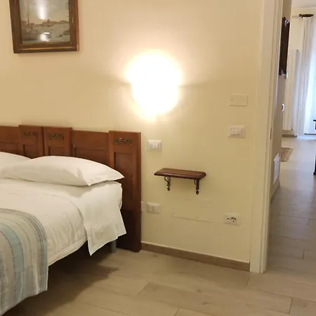 La Suite Di San Rufino By Myassisisuite - Vicino A San Carlo Acutis - Dormi In Una Casa Del '400 - 75 Mq, Piano Terra, No Barriere Architettoniche - 2 Veri Letti Matrimoniali, Zero Divani Letto - Live Check-In, No Key Box, 2 Real Beds - Mowimy Po Pol * Ασίζη